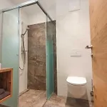Schoenachhof בית חווה גרלוס
