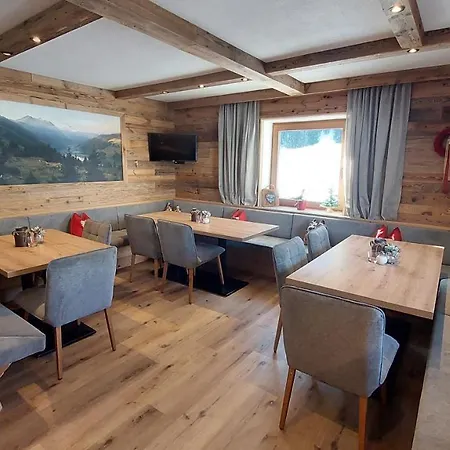 مزرعة للإقامة Schoenachhof جيرلوس