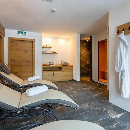 Schoenachhof בית חווה גרלוס