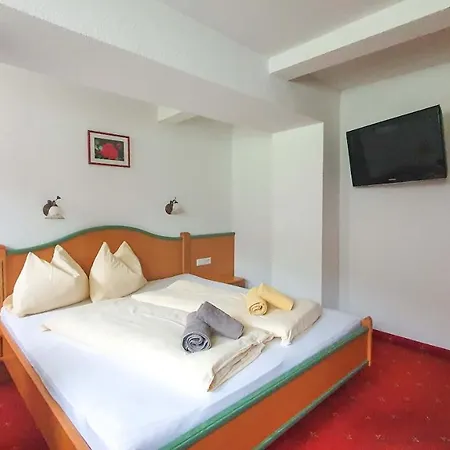 בית חווה Schoenachhof