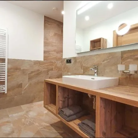 בית חווה Schoenachhof גרלוס