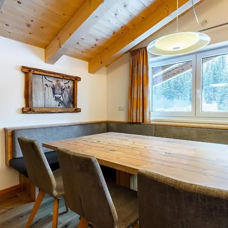 Schoenachhof גרלוס