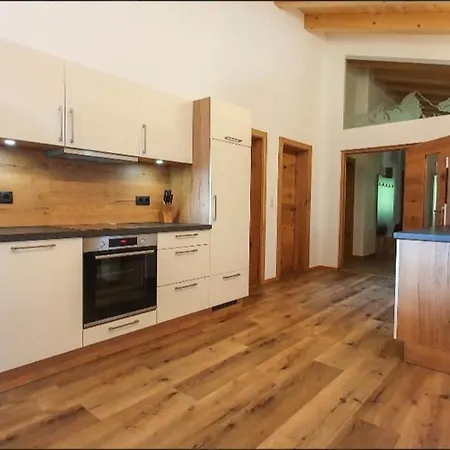 مزرعة للإقامة Schoenachhof جيرلوس