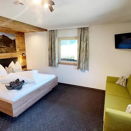 Schoenachhof جيرلوس