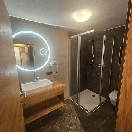 Schoenachhof בית חווה