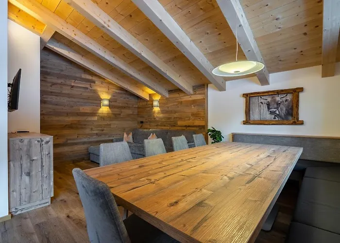 Schoenachhof مزرعة للإقامة جيرلوس