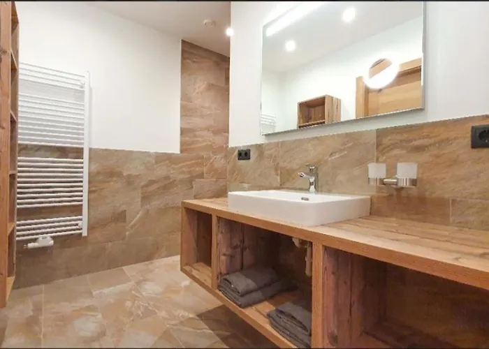 مزرعة للإقامة Schoenachhof جيرلوس